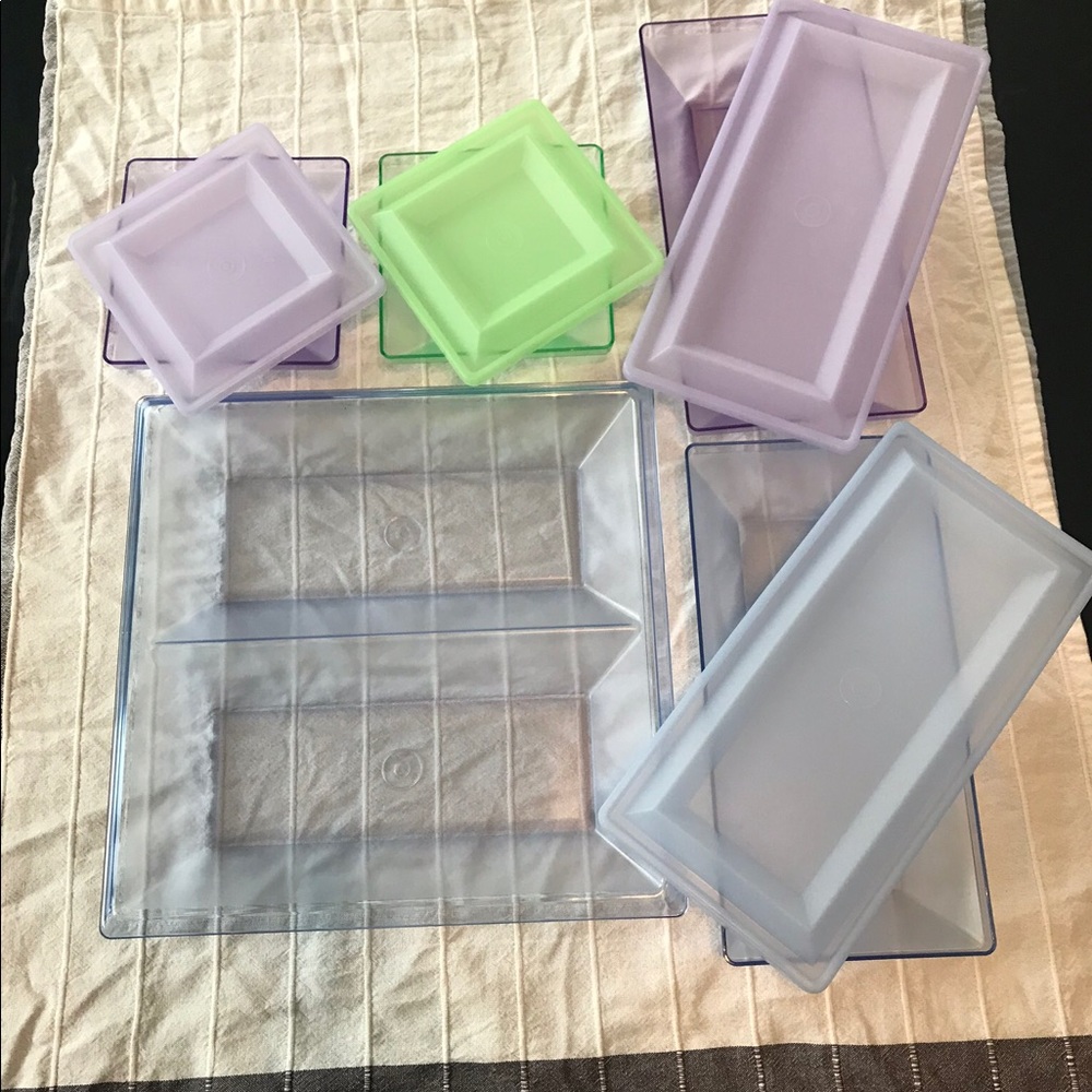 Tupperware party tray